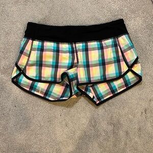 Lululemon Speed Short *2-way Stretch 2.5"